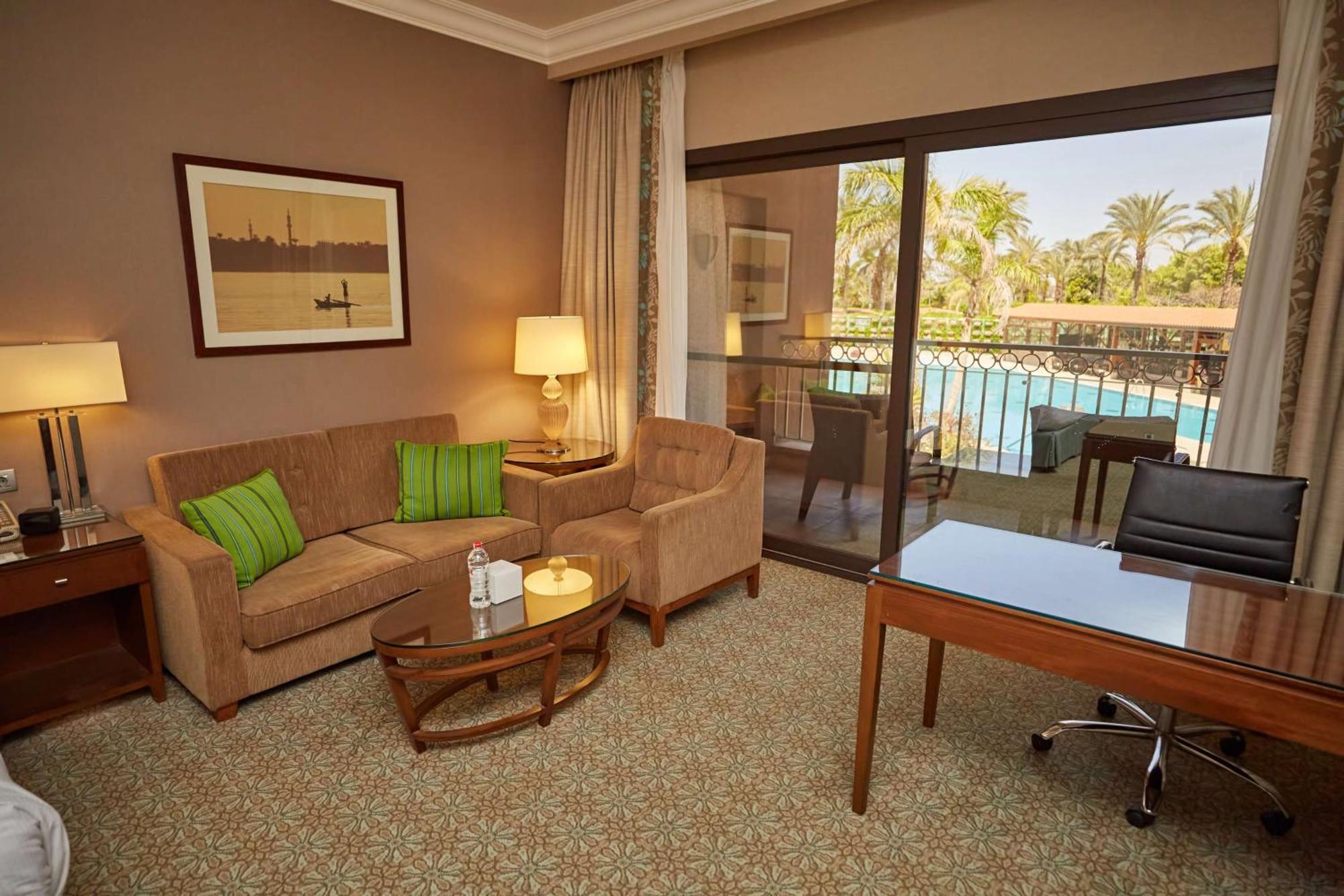 Hilton Alexandria King'S Ranch Hotel King Mariout Kültér fotó